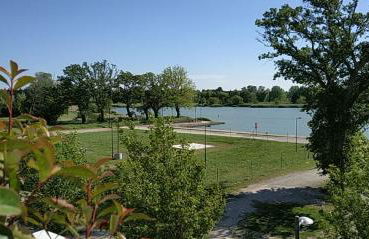 Beau studio Monteux, balcon vue Lac, près de Spirou Provence - Photo 2