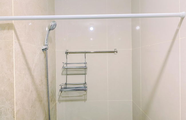 Good And Homey Studio Apartment At Transpark Cibubur - Foto 12