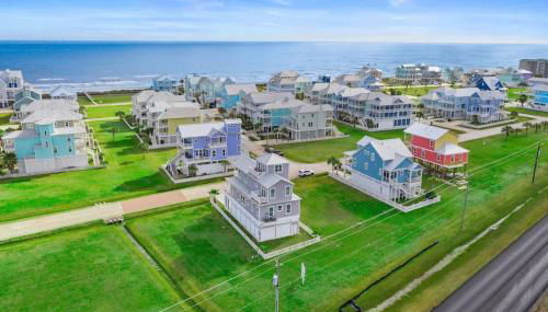 Picturesque beach house with plenty of room and amazing decks, close to beach - Foto 3