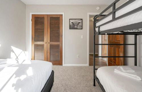 Serene on Sonning- Close to I-26- 20 Mins to Midtown - Foto 17