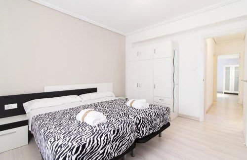 Global Properties, Apartamento de 4 habitaciones a 100 m de la playa - Foto 4