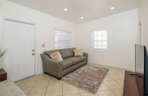 Beautiful 7-Bedroom Villa with Pool - Foto 14