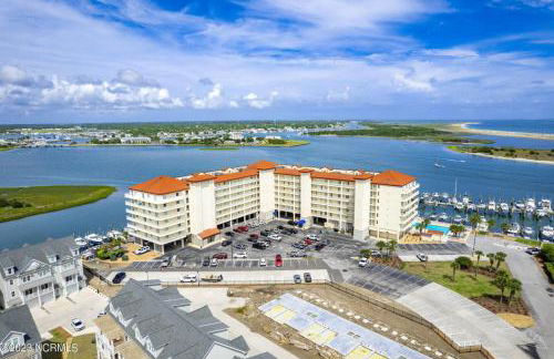 Waterfront Resort , World Class Marina & Slip - Foto 15