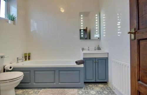 Portsmouth Maisonette with 5 Beds and Pool Table - Foto 16