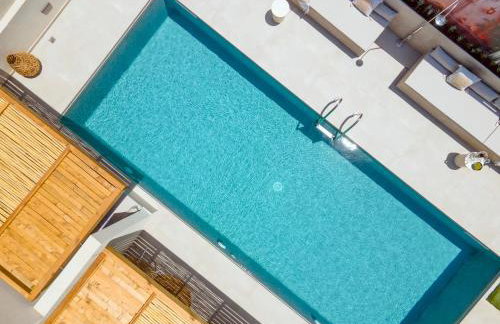 Aladdin Luxury Suites With Shared Pool - Foto 34