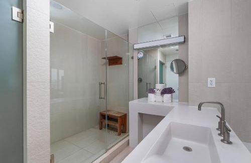 2BR Fort Lauderdale W Residence with Double Living Room, Ocean & Intercoastal Views, Brand New Sofas! - Foto 40