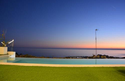 Villa Sitges Bianca Amaizing View Design 10 min walk from beaches - Foto 58