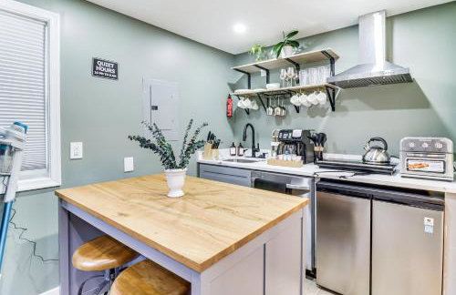 5 Mi to National Harbor Stylish Apt with Patio! - Foto 10