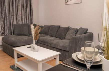 Lovely 2 Bedroom Home Coventry - Foto 8