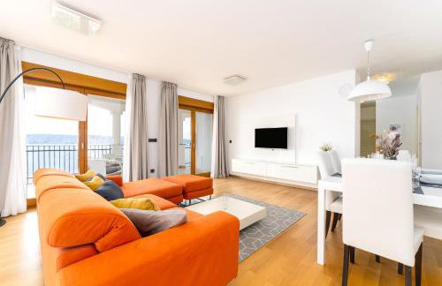 Beachfront apartment with pool, panoramic sea view - by Traveler tourist agency Krk - ID 2390 - Foto 22