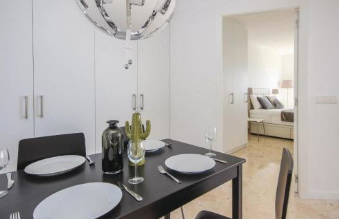 Sunny Apartment In Marbella - Photo 13