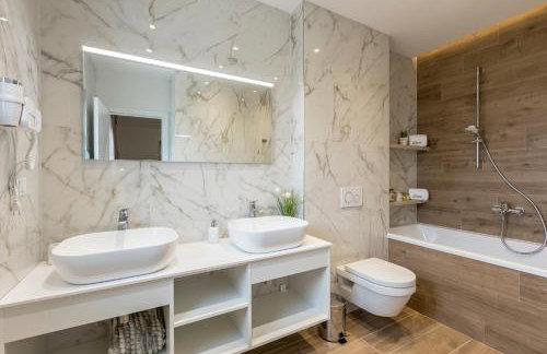Luxury Villa Diana with heated pool and jacuzzi - Foto 42