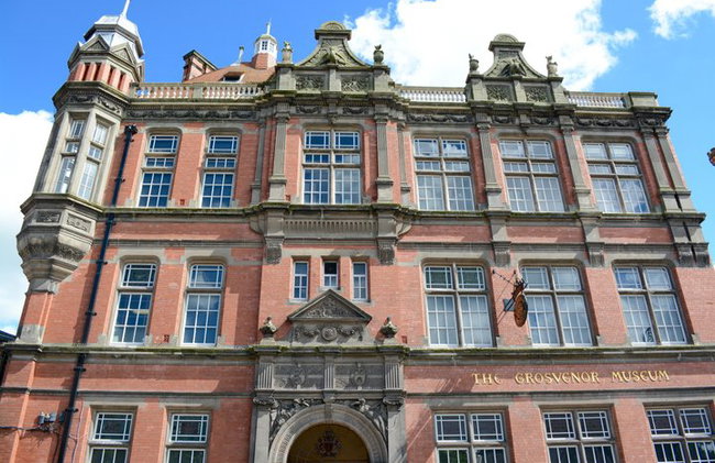Tour autoguidato di Chester tra leggende e strati - Foto 6