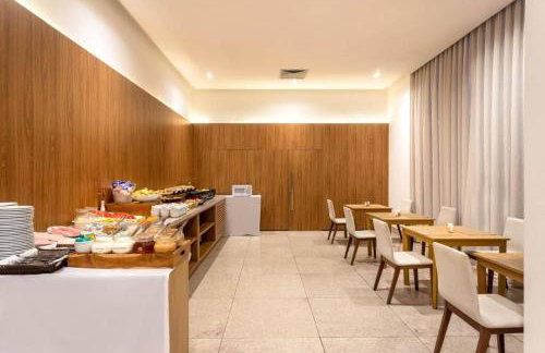 FLAT EXCLUSIVO DENTRO DO HOTEL RAMADÃ - Eixo Monumental - Foto 20