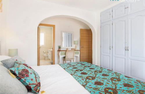 Villa George - HMR Holidays - Foto 24