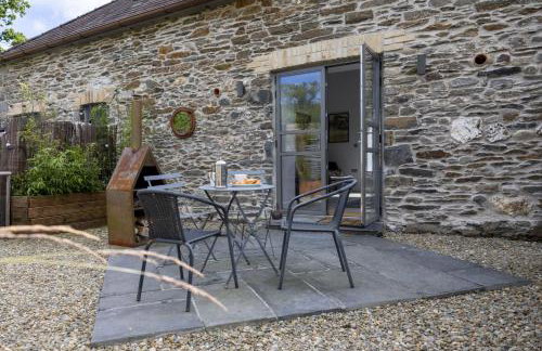 Cartws at Pentrecelyn - styilish barn conversion with large kitchen and outdoor space - Foto 21