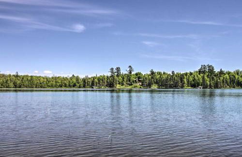 Lakefront Hackensack Cabin with Patio and Grill! - Foto 34