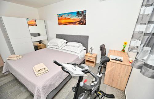 Holiday house Sara with heated pool - Photo 29