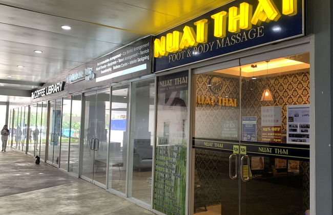 Condo Unit With Balcony in Manila - Foto 36