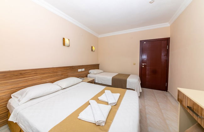 Club Ako Apartments - Photo 8