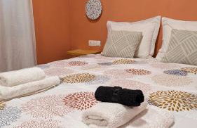 Under The Palm Tree Boutique Studios - Foto 33