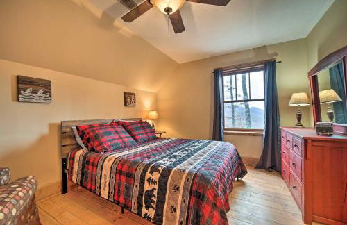 Hot Tub and Mtn Views! All-Season Escape in Franklin - Foto 18