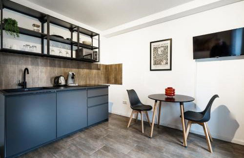 Boardinghaus Grünefeld W1 - Schöne Serviced Apartments - Küche - Smart TV - P - Rainshower - Foto 4