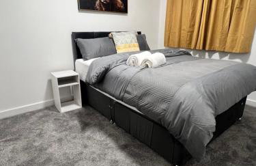 New Manchester City Getaway House with 2 FREE Parking - Foto 2