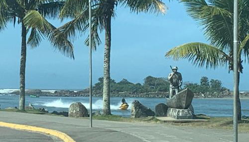 Casa para até 10 pessoas com 2 banheiros, 1 quente - Foto 5