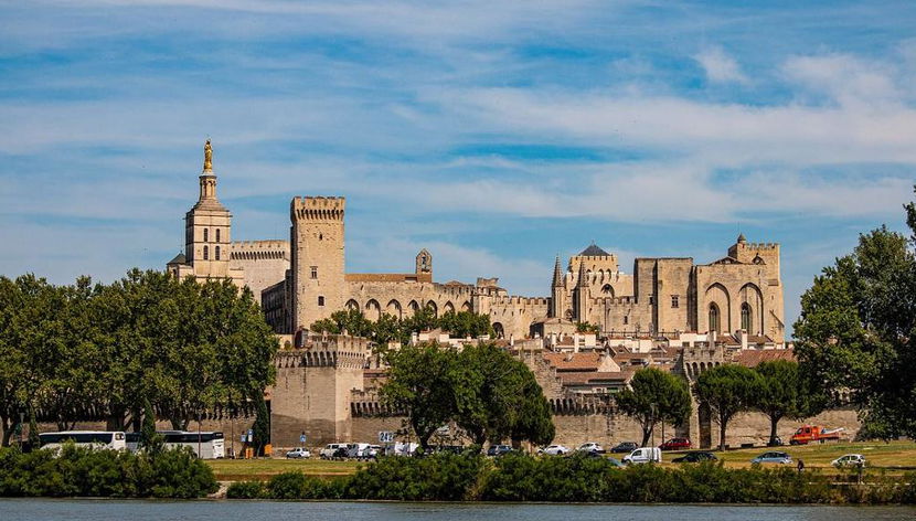 Recorrido a pie privado por Aviñón - Foto 3