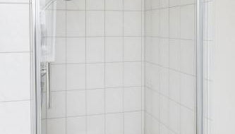 Self-Check-In in Bad Vilbel mit Parkplatz nahe Messe, Frankfurt und Flughafen - Foto 4, Shower