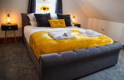 Oak House - sleeps 10 with Bar & Games room - Foto 35