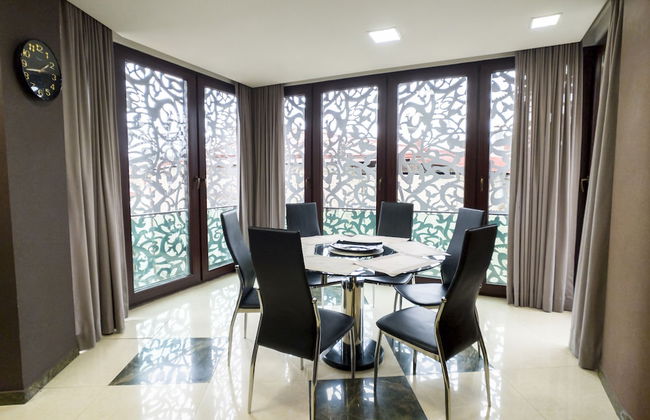 Tbilisi Core: Leo - Photo 16