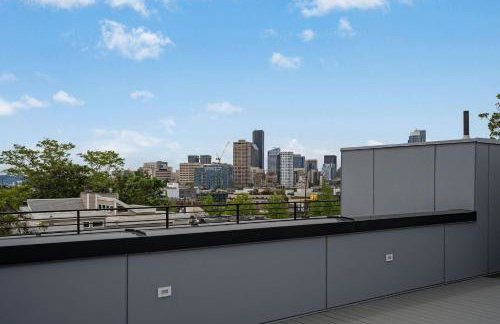 Perch - Urban Reflection 18 - Photo 37