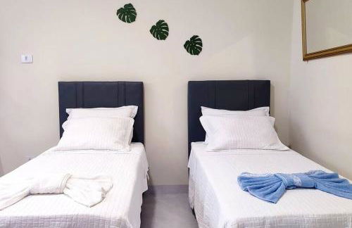 Linda Casa a 30 metros da av das Cataratas - Foto 3