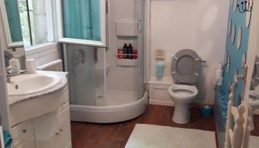 appartement complet 11 la roche racan 37370 - Foto 5, Shower