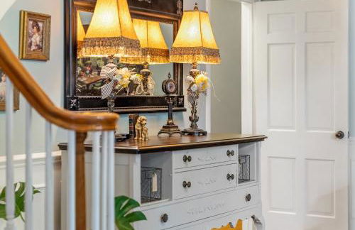 King suite-Huge tub-A Charmer-The Blue Jay Suite - Foto 17