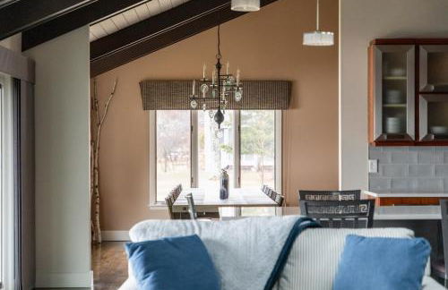 Sandbar Cedar Cottage on Lake Leelanau - Foto 14