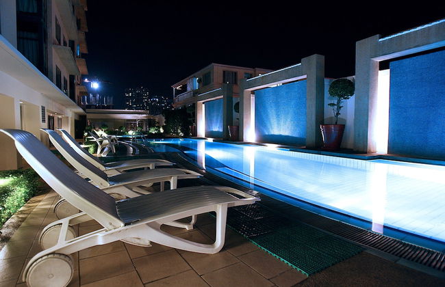 Astoria Plaza - Photo 11