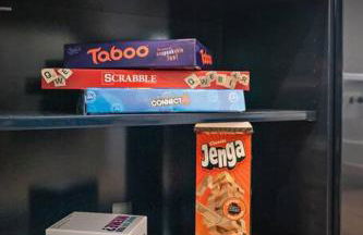 Black House - Downtown Elegance with HotTub and King Beds - Foto 58