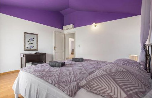 Four-Bedroom Holiday Home In Golubovo - Foto 37