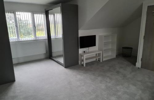 SAV 5 Bed Luxury House Leicestershire - Photo 23