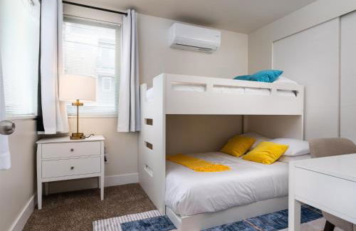 Lux Townhome With Parking and Rooftop Putting Green - Foto 2