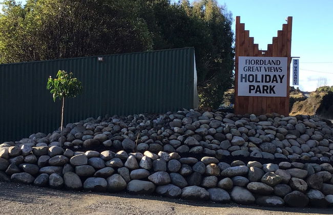 Fiordland Great Views Holiday Park - Photo 38