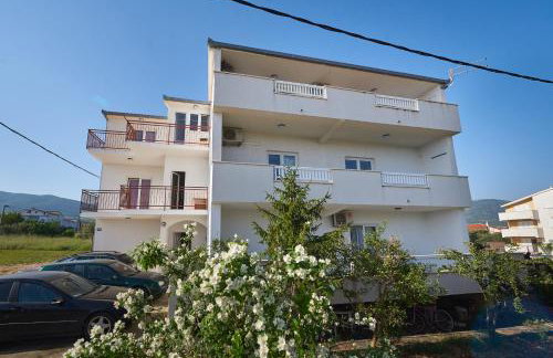Apartments with parking space Kastel Stafilic, Kastela - 23905 - Foto 1