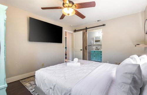 Spacious 3-BR Home with Patio, Firepit & BBQ! - Foto 23