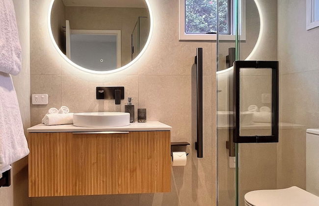 Watermark Studio Apartments - Photo 24