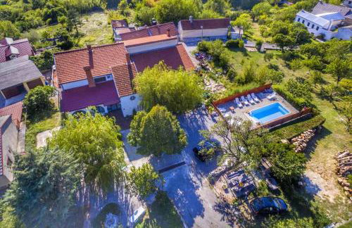 AS Apartments with swimming pool and a large yard - Foto 27