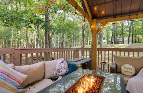 Game Room and Home Theater! Immaculate Poconos Lodge - Foto 32