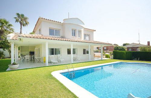 R11 Casa Blanca con gran jardin y piscina - Photo 48